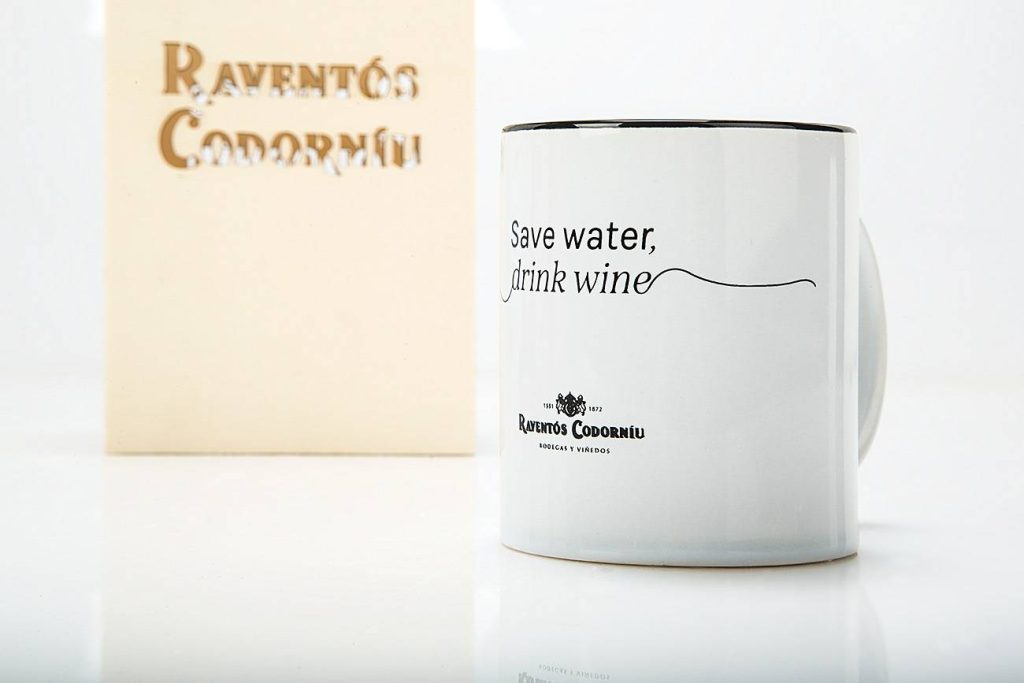 Lámpara diseñada con materiales 100% sostenibles y reutilizables.